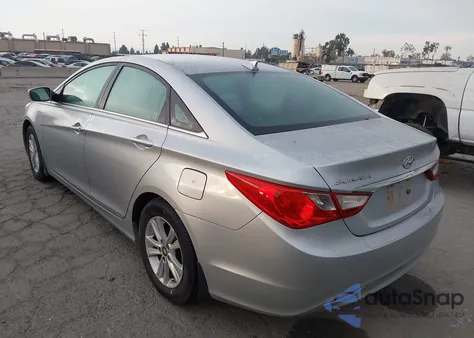 2013 Hyundai Sonata Gls z USA, uszkodzony, nr VIN 5NPEB4AC9DH692073